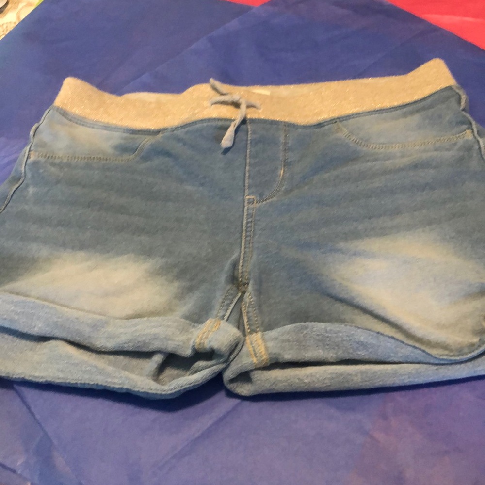 Used girl shorts size 16 by SO